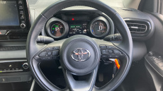 Toyota Yaris 1.5 Hybrid Design 5dr CVT Hybrid Hatchback